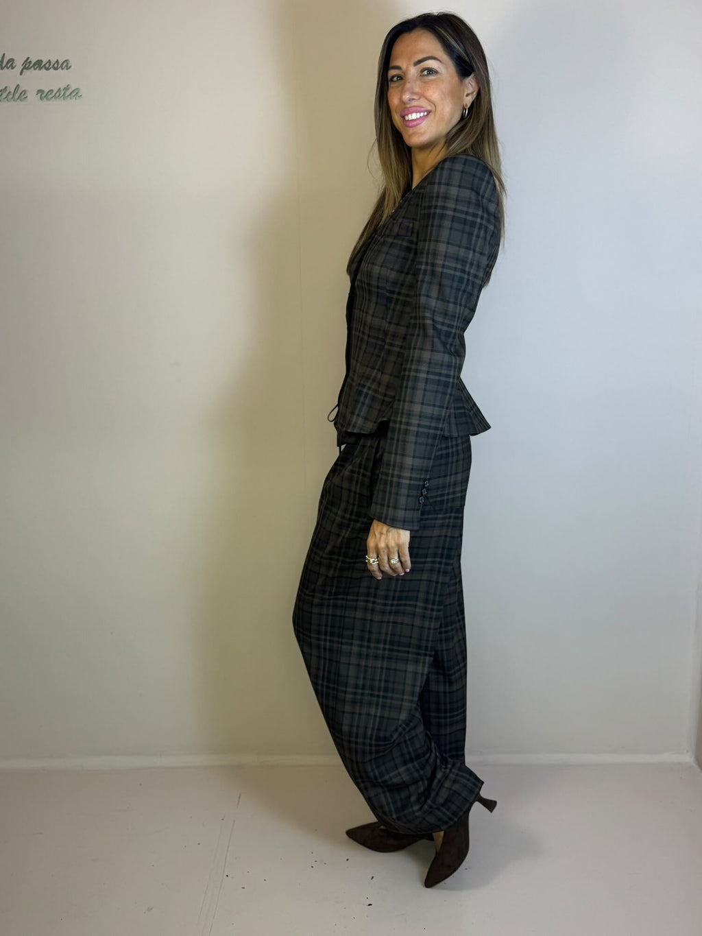 005935.15926_2.jpg
