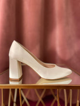 Carica l'immagine nel visualizzatore di Gallery, 002391.1001_1.jpg
